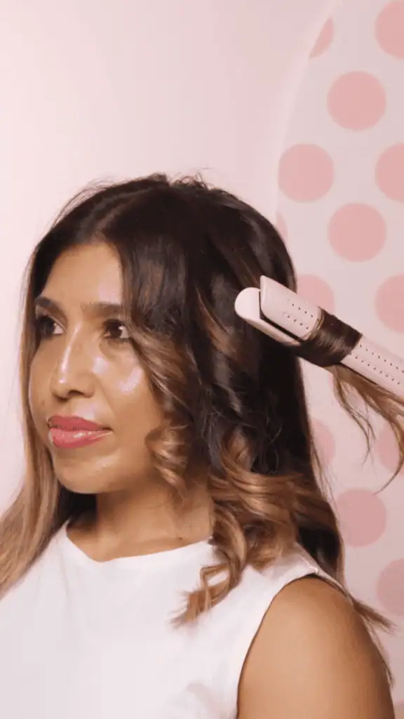 Lange Hair le Duo Airflow Styler in Use