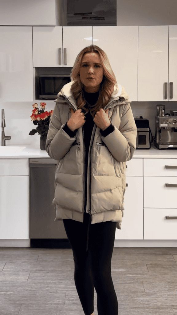 Orolay Women's Thickened Down Jacket