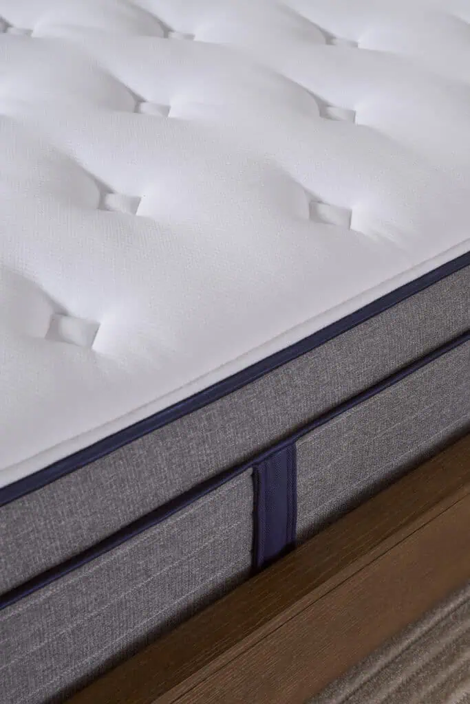 Endy Elevate Plush Texture