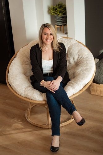 Julie Anthony