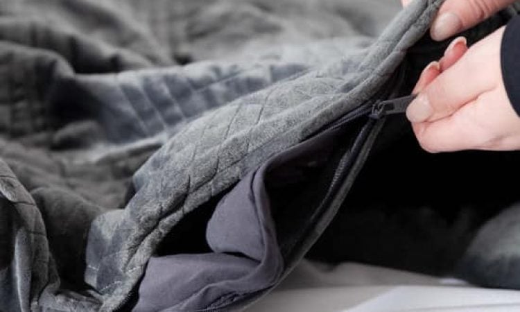 Hush Classic Weighted Blanket Construction